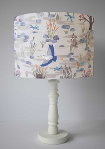 heron and river scene table lamp shade
